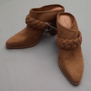 Universal Thread Tan Braided Mules - New With Tags - Size 7